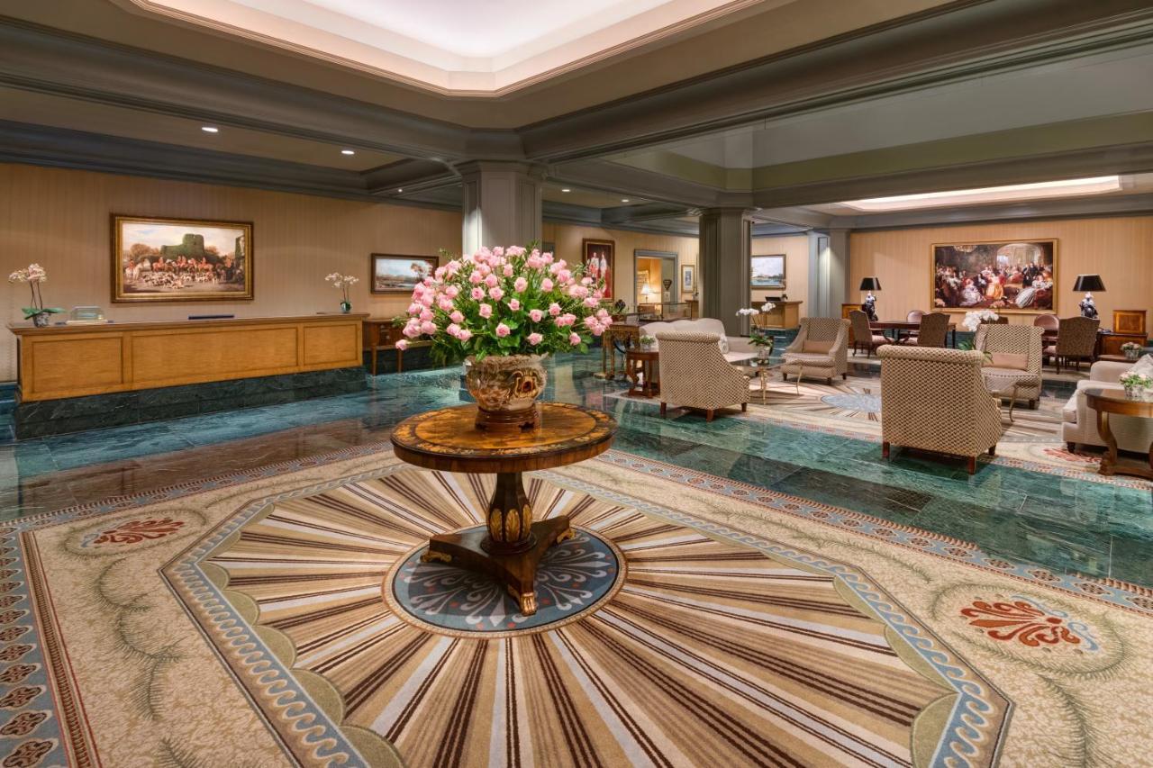 The Windsor Court Hotel New Orleans Bagian luar foto