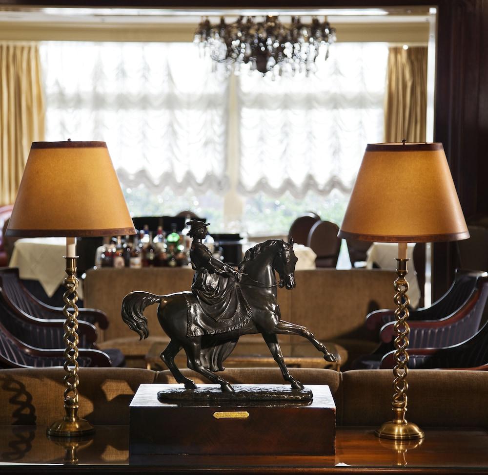The Windsor Court Hotel New Orleans Bagian luar foto