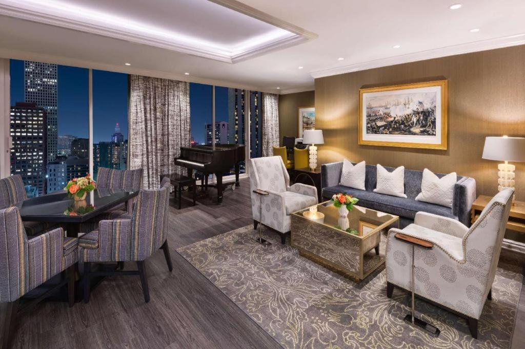 The Windsor Court Hotel New Orleans Bagian luar foto