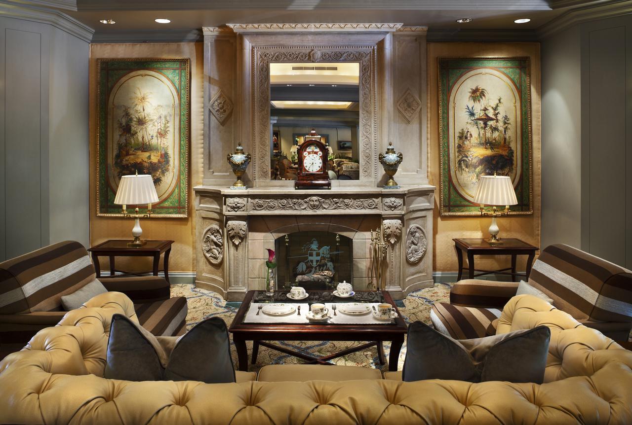The Windsor Court Hotel New Orleans Bagian luar foto